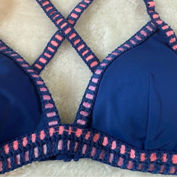 Victoria’s Secret Blue and Pink Women's Swim Top Size M - Picture 3 of 6